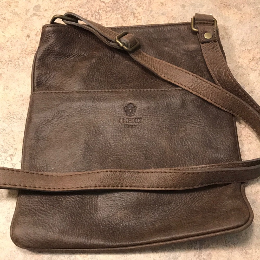 I Medici Italian Leather Crossbody